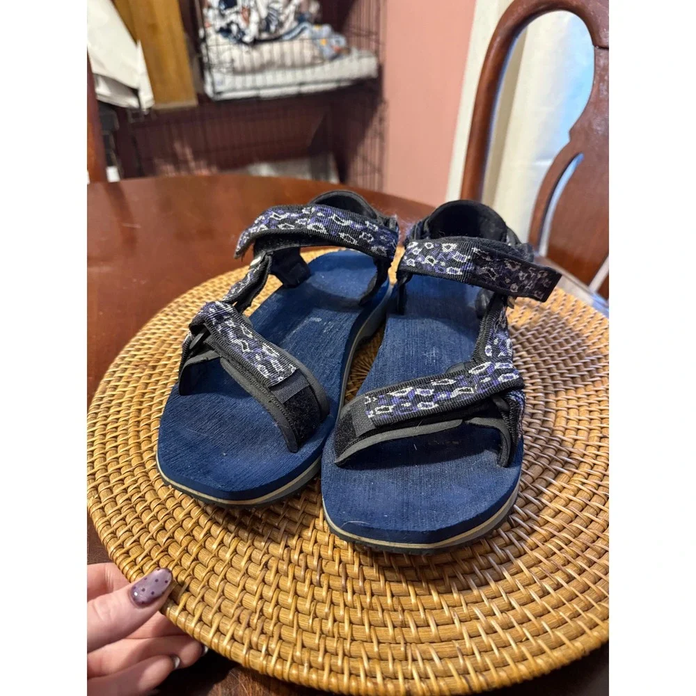 Teva Original Universal Sandals Navy Purple Patterned Strappy Womens 8 6427